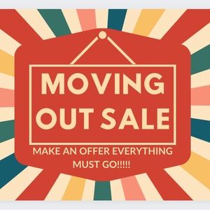 IM MOVING and getting rid of CLOTHES 🎉🎉🤩